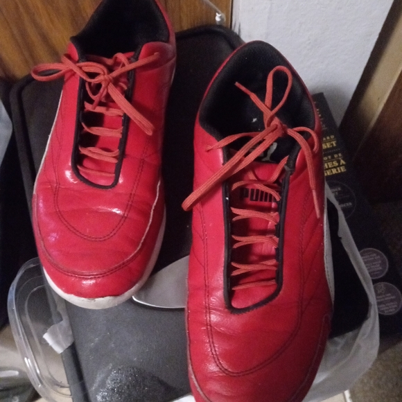 Puma/Ferrari Racing shoes. Size 9 - Picture 5 of 5